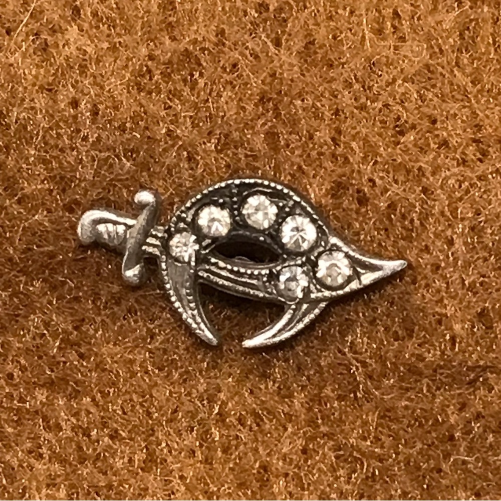 Small vintage Shriners sterling and diamond pin.